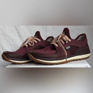 Women's Burgundy Sneakers by Vionic